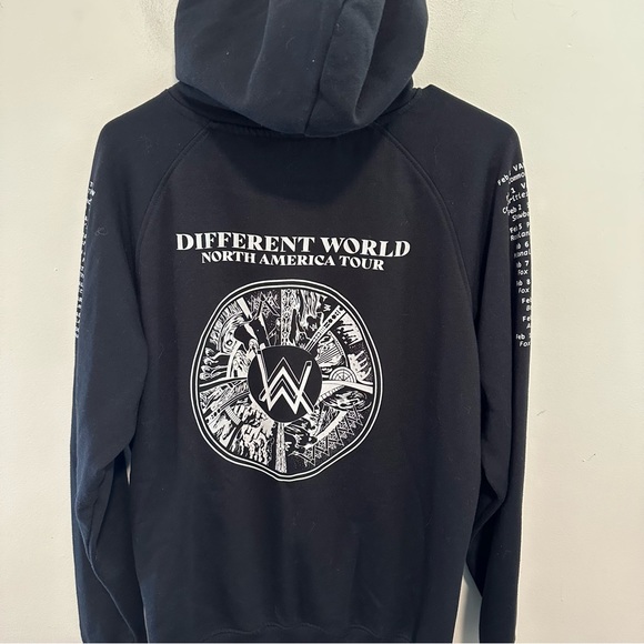 Different World British Rock Band Tour Sweatshirt Hoodie - Picture 2 of 5